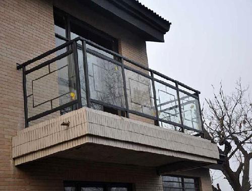 洛陽鋅鋼護(hù)欄廠-鋅鋼陽臺